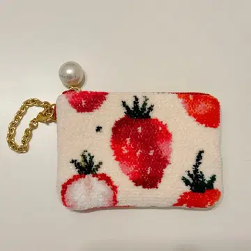 미사용 새상품 러브러리 바이 페이 스트로베리 도트 키&카드 파우치