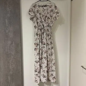 tothesea 플라워 프린트 랩 드레스