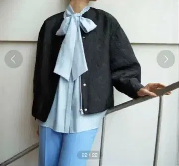 [ Mila Owen ] 보타이 소매 볼륨 블라우스