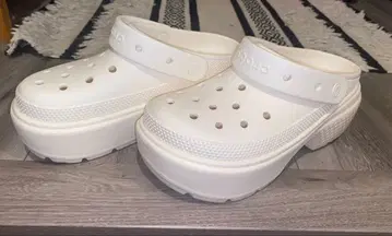 Crocs 스톰프 크로그 통굽 샌들 25cm