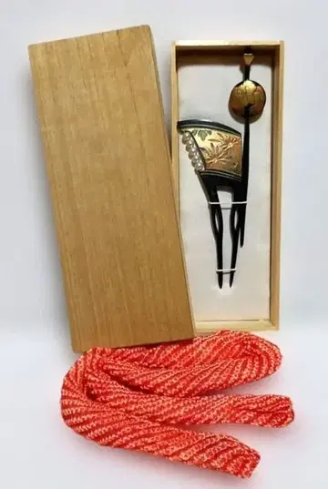 꽃무늬 펄 장식 헤어콤 세트