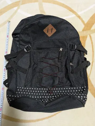 도트 무늬 블랙 백팩