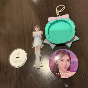 NiziUniverse 랜덤 캔 배지 마유카 아크릴 스탠드 키홀더