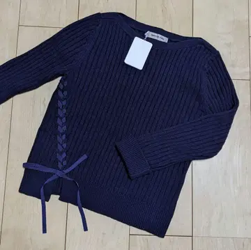 새상품 아푸와이저 리셰 레이스업 니트