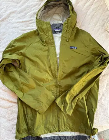 새상품급 patagonia 나일론 자켓 M 올리브 그린 인기 컬러