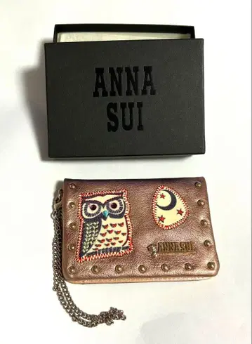 ANNA SUI 올빼미 패스 케이스
