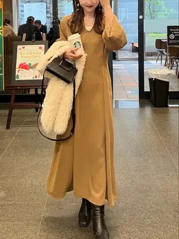 카프리슈 레마쥬 허리 턱 원피스 모카