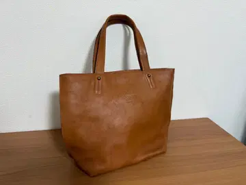 정가 23100엔 Dakota 브라운 가죽 토트백