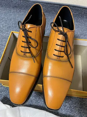 카멜색 레이스업 비즈니스 슈즈