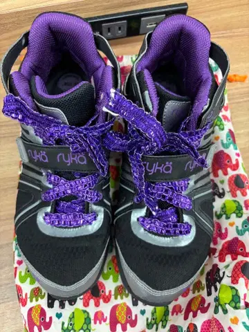 ryka 하이컷 스니커즈 블랙/퍼플