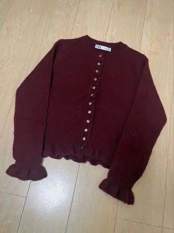 미사용 새상품 택 포함 ZARA 자라 버튼 니트 스웨터 보르도 빨간색