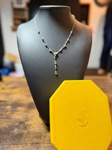 스와로브스키 믹스컷 크리스탈 목걸이