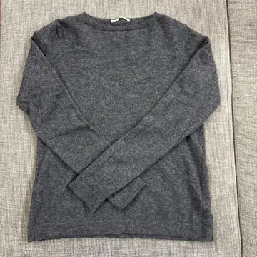 n100 캐시미어 차콜 그레이 긴팔 니트 36 사이즈