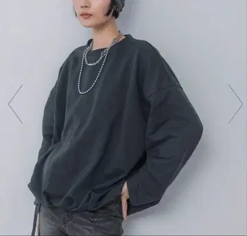 새상품 택 포함 jeanasis 벌룬 풀오버 맨투맨 다크 그레이