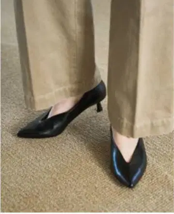 LE TALON 4.5cm 포인트 하이 범프 펌프스 23.5 블랙