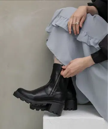 RANDA 스트레치 볼륨 밑창 부츠 블랙