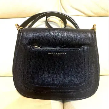 [ 새상품급 ] MARC JACOBS 엔파이어 시티 미니 숄더백