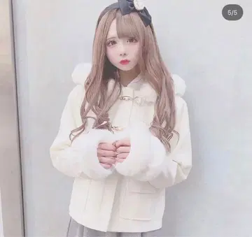 MA*RS 마즈 소매 퍼 리본 후드 부착 숏코트 화이트