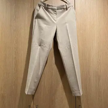 PLST 베이지 슬랙스 테이퍼드