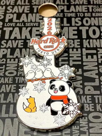 하드 록 카페 우에노 팬더와 시마연가 [한정판] 겨울 핀 배지 기타 핀