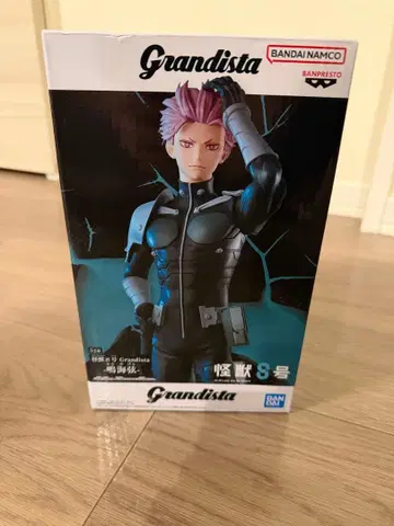 괴수8호 나루미 겐 피규어