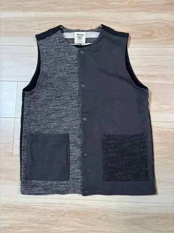 잭맨 GG Sweat Vest / GG 맨투맨 베스트 보아 안감