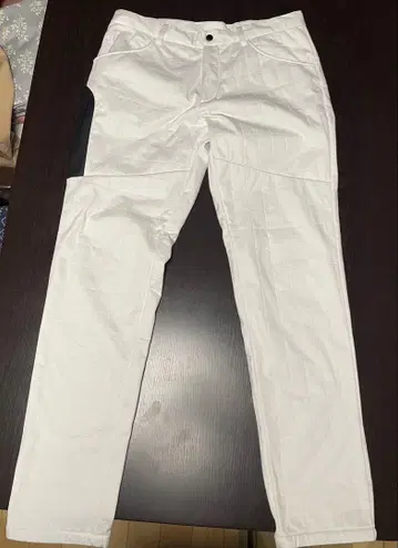 New Balance 화이트 충전솜 골프 팬츠