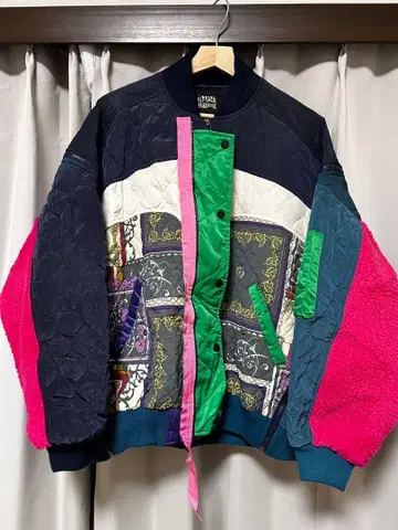 안도 유미 씨 착용 ELF SACK 컬러풀 퀼팅 자켓 패치워크