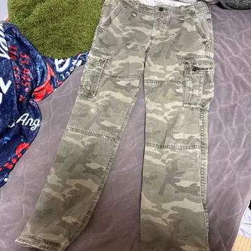 Abercrombie & Fitch 카모플라쥬 카고 팬츠 31L 32