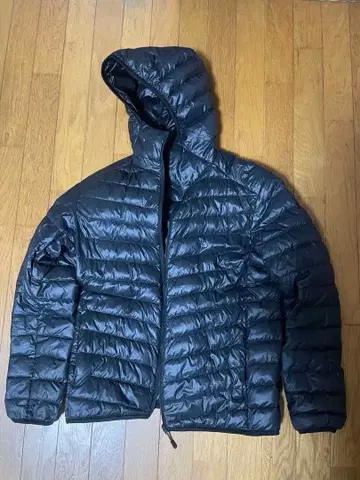 [ UNIQLO ] 울트라 라이트 다운 자켓 블랙