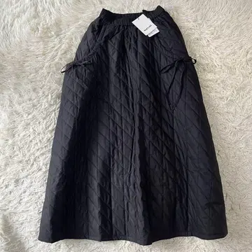 마차트 machatt 퀼팅 롱 스커트 블랙 플레어