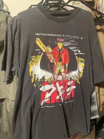 아키라 그래픽 T셔츠 XL 다크 그레이