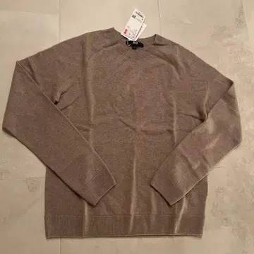 새상품 UNIQLO 3D KNIT 베이지 스웨터 S