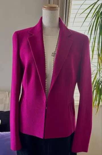 새상품급! AKRIS의 고급스럽고 엘레강트한 더블 페이스 자켓