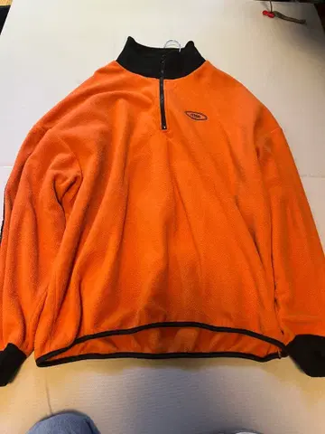 오렌지 플리스 하프 지퍼 자켓