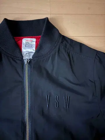 VISION STREET WEAR 블랙 MA-1 자켓