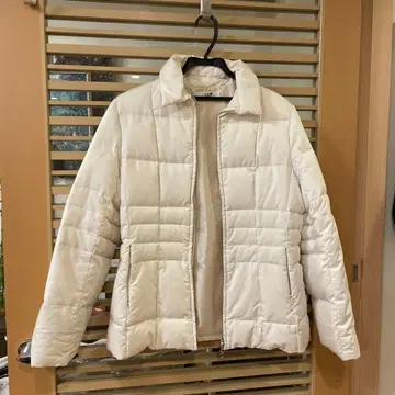 화이트 퀼팅 다운 자켓