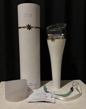 IZ*ONE 응원봉 스트랩 2개 라이브 콘서트 굿즈 한류