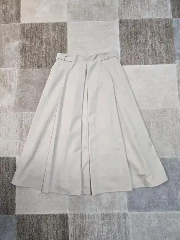 ANAYI 베이지 플레어 스커트 38 (2023년 봄 여름)