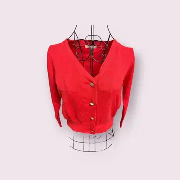 [비라디언스] 레드 V넥 가디건 장식 버튼 포함