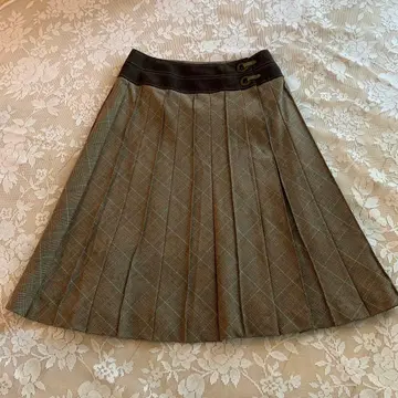 쿠미쿄쿠 브라운 계열 체크 플리츠 스커트