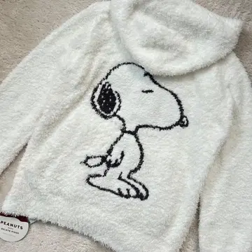 새상품 gelato pique 자카드 후드티 화이트 스누피 보아
