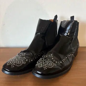 스터드 부츠 / 블랙 / 플랫 / 25cm 정도