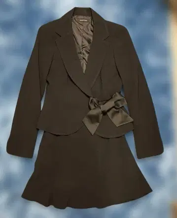 GRAND TABLE 블랙스 리본 포함