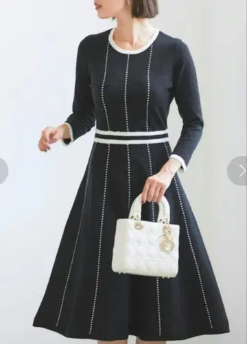 tocco closet luxe 토코 배색 라인 니트 원피스 M 블랙