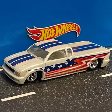 핫휠 스틸 프레임 GMC 소노마 화이트