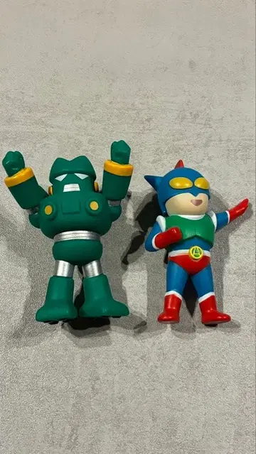 짱구는 못말려(크레용 신짱) 칸담 로보와 액션 가면 피규어 세트