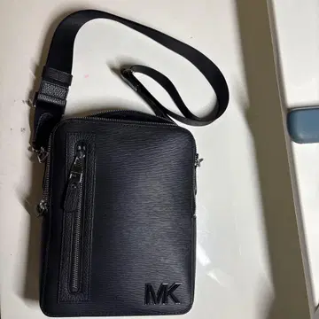MICHAEL KORS 블랙 숄더백