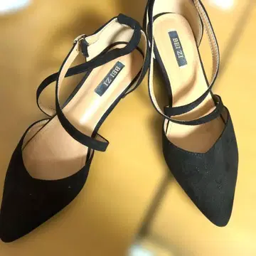 블랙 스웨이드 스틸레토 힐