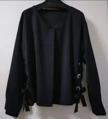 PINKY&DIANNE V넥 하토메 레이스업 긴팔 블라우스